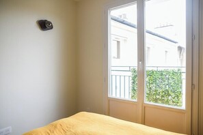 Bügeleisen/Bügelbrett, WLAN, Bettwäsche
