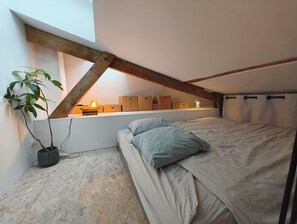 Room - Gorgeous flat very close to Buttes-Chaumont (Paris)