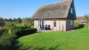 House | Exterior - Romantic Villa for 2-guests With Sauna, Makkum (Makkum)