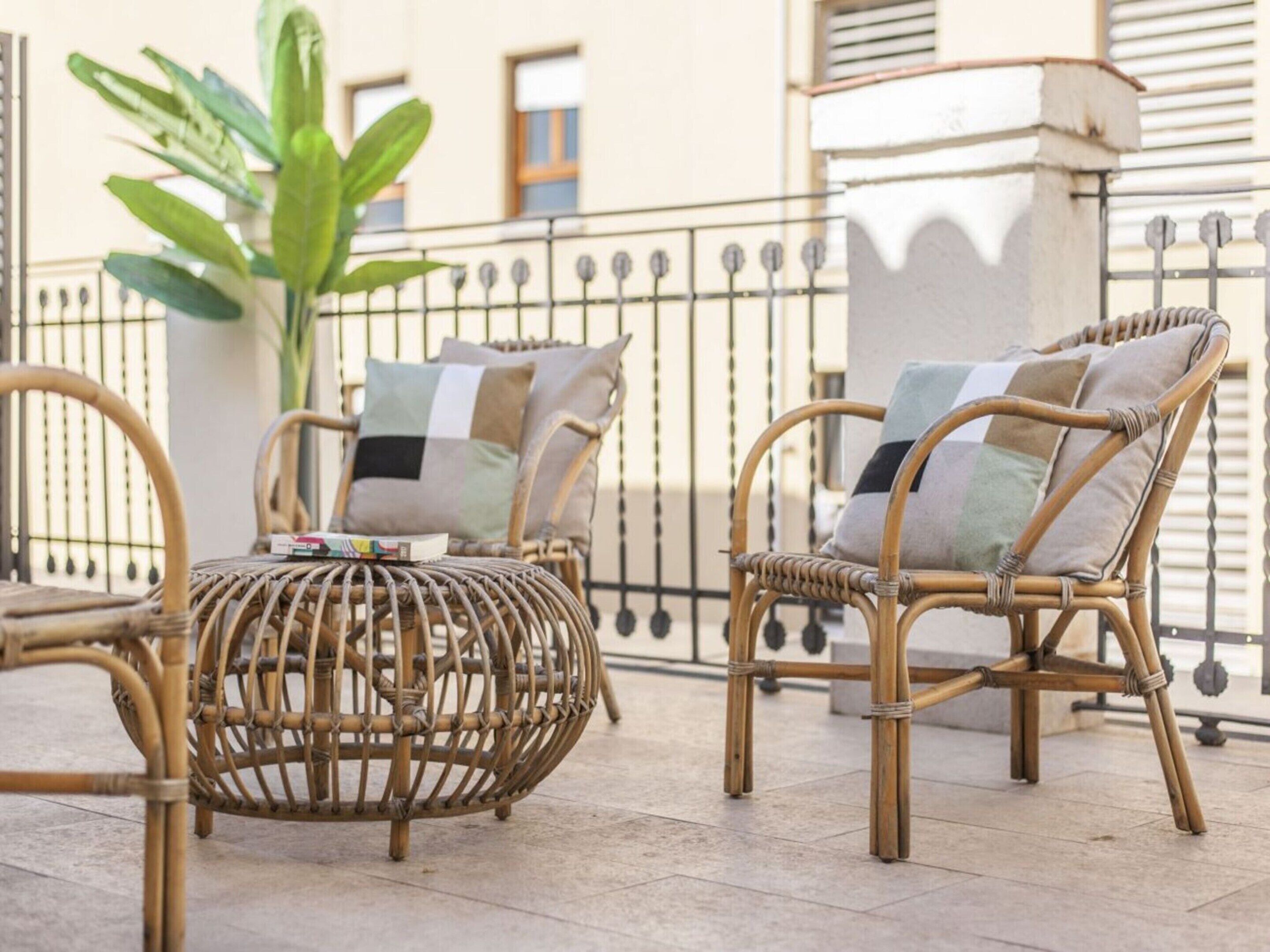 House | Balcony