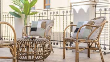 House | Balcony