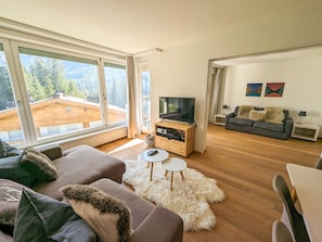 Living area - Viktoria A39 by Arosa Holiday Appartement/Fewo, Dusche, WC, 6-Bettwohnung by Interhome (Arosa)