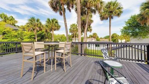 Unclassified image, 4 of 12, button - Be A Nomad | 2BR Upper Unit | 2 Blocks to Neptune Beach (Neptune Beach)