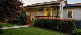 3 bed 2 bath in Kennesaw with Game Room Near KSU and Truist Park