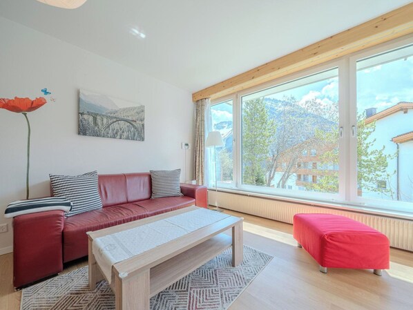 Living area - Viktoria A22 by Arosa Vacations Appartement/Fewo, Dusche und Badewanne, 3 Schlaf by Interhome (Arosa)