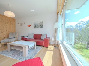 Living area - Viktoria A22 by Arosa Vacations Appartement/Fewo, Dusche und Badewanne, 3 Schlaf by Interhome (Arosa)