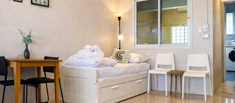 Hug Ubon Rooms – 1 Bedroom, Separate Living Room, Pet-Friendly Stay