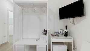 Interior - Turri Manna Domo 2 with Private Semi-Covered Terrace, Wi-Fi and Air Conditioning (Turri Manna)