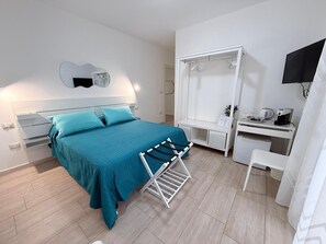 Room - Guest House 'Turri Manna Domo 2' with Private Terrace, Wi-Fi and Air Conditioning (Turri Manna)