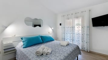 WiFi, bed sheets