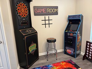 Spielezimmer