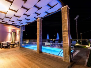 Villa | Pool | Innenpool, Außenpool