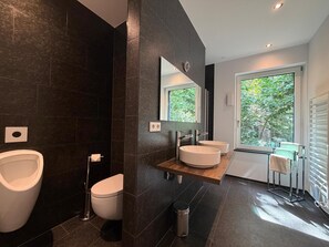 Bathroom - Vrbo Property (Lindau (Bodensee))