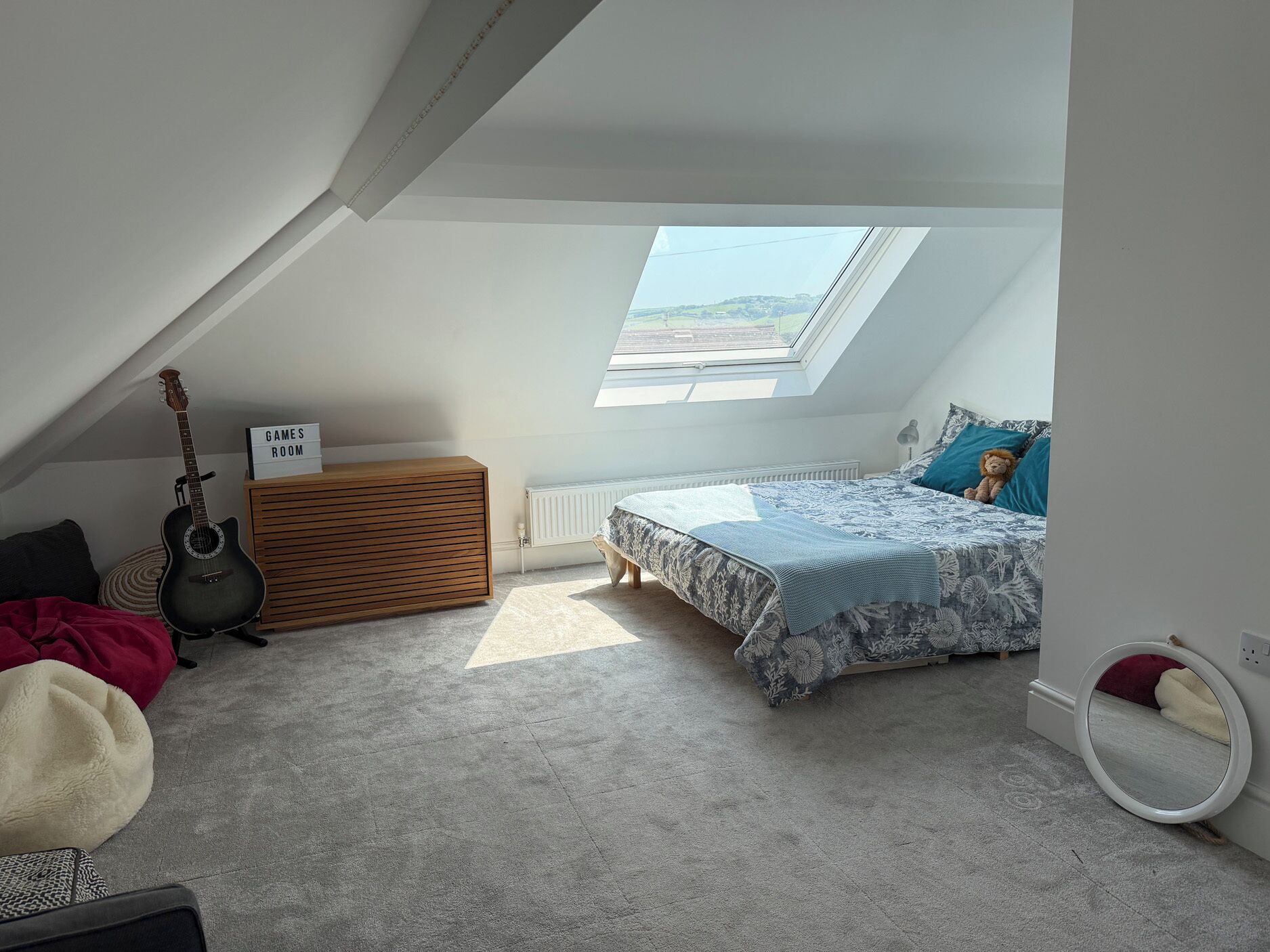 5 bedrooms, WiFi (free), individually decorated, individually furnished