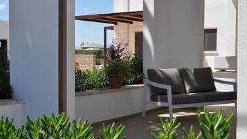 Comfort-værelse til 3 personer | Terrasse/gårdhave