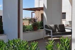 Comfort-Dreibettzimmer | Terrasse/Patio