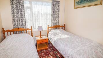 2 bedrooms, individually decorated, individually furnished