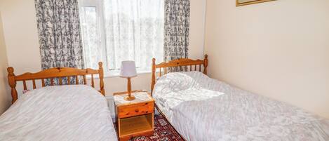 2 bedrooms, individually decorated, individually furnished
