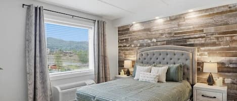 2 Schlafzimmer, Schreibtisch, Bügeleisen/Bügelbrett, Reisekinderbett