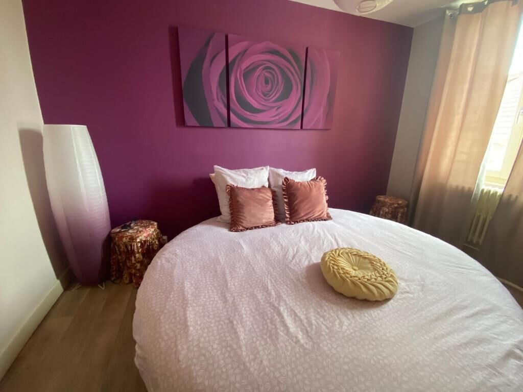 Familien-Dreibettzimmer, Blick auf den Innenhof | Kostenloses WLAN