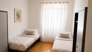 Acesso à internet, roupa de cama