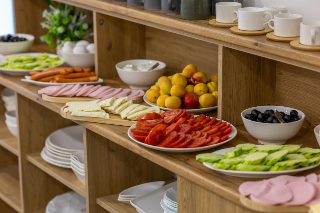 Alimentos y bebidas