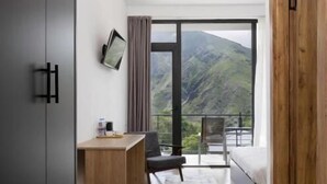 In-room safe, desk, soundproofing, iron/ironing board