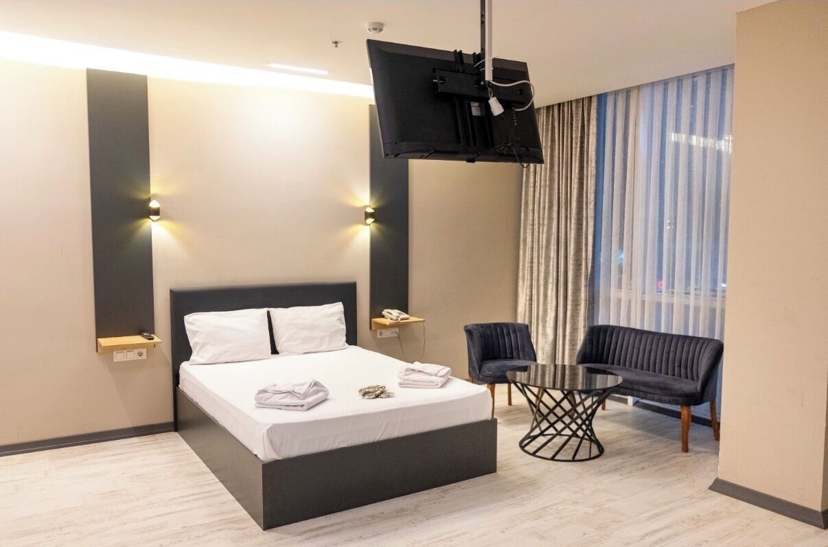Deluxe Double Room Single Use, City View | Desk, free WiFi