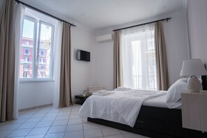 1 Schlafzimmer, Zimmersafe, Bügeleisen/Bügelbrett, Reisekinderbett