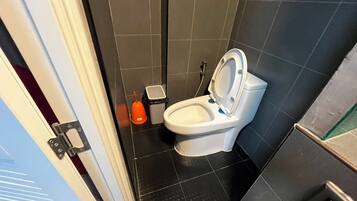 Room, 1 King Bed, Beach View | Bathroom | Shower, hair dryer, towels, soap