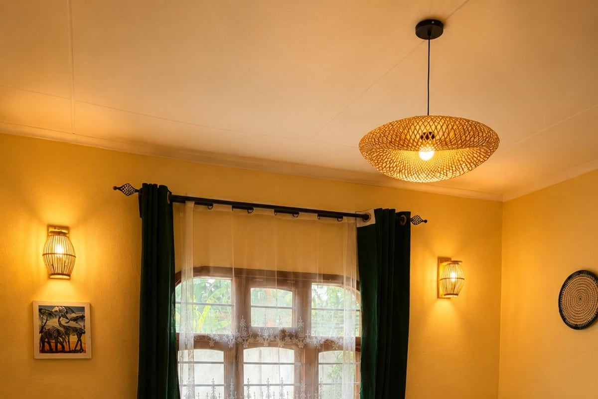 Comfort Double Room, Shared Bathroom, Garden View | Meja, Wi-fi percuma 