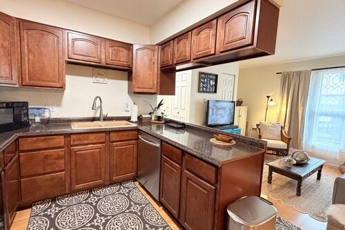 Cozy Retreat by Horsetooth Lake – Private 2BR