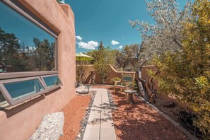 Terrace/patio - Perfect Patio, Proximity to the Plaza (Santa Fe)