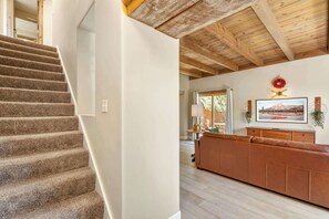 Interior - Perfect Patio, Proximity to the Plaza (Santa Fe)