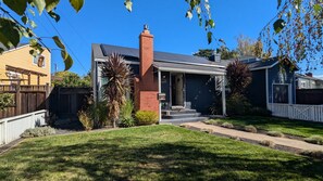 Exterior - Castro Valley Retreat: Quiet, Central & Cozy (Castro Valley)
