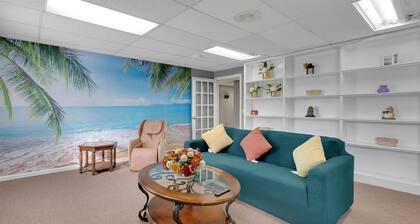 Grant Line Residence Unit E | 10 Min to Louisville