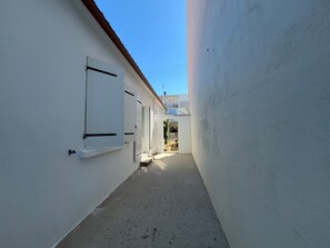 Exterior - Holiday Home 'L'œillet Vert' with Private Terrace, Wi-Fi and Air Conditioning (Saint-Jean-de-Monts)