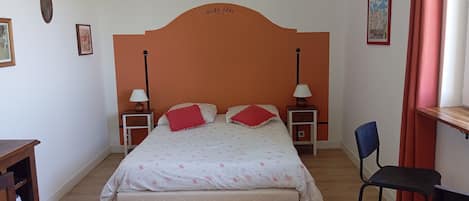 Classic Room, Valley View | Free WiFi