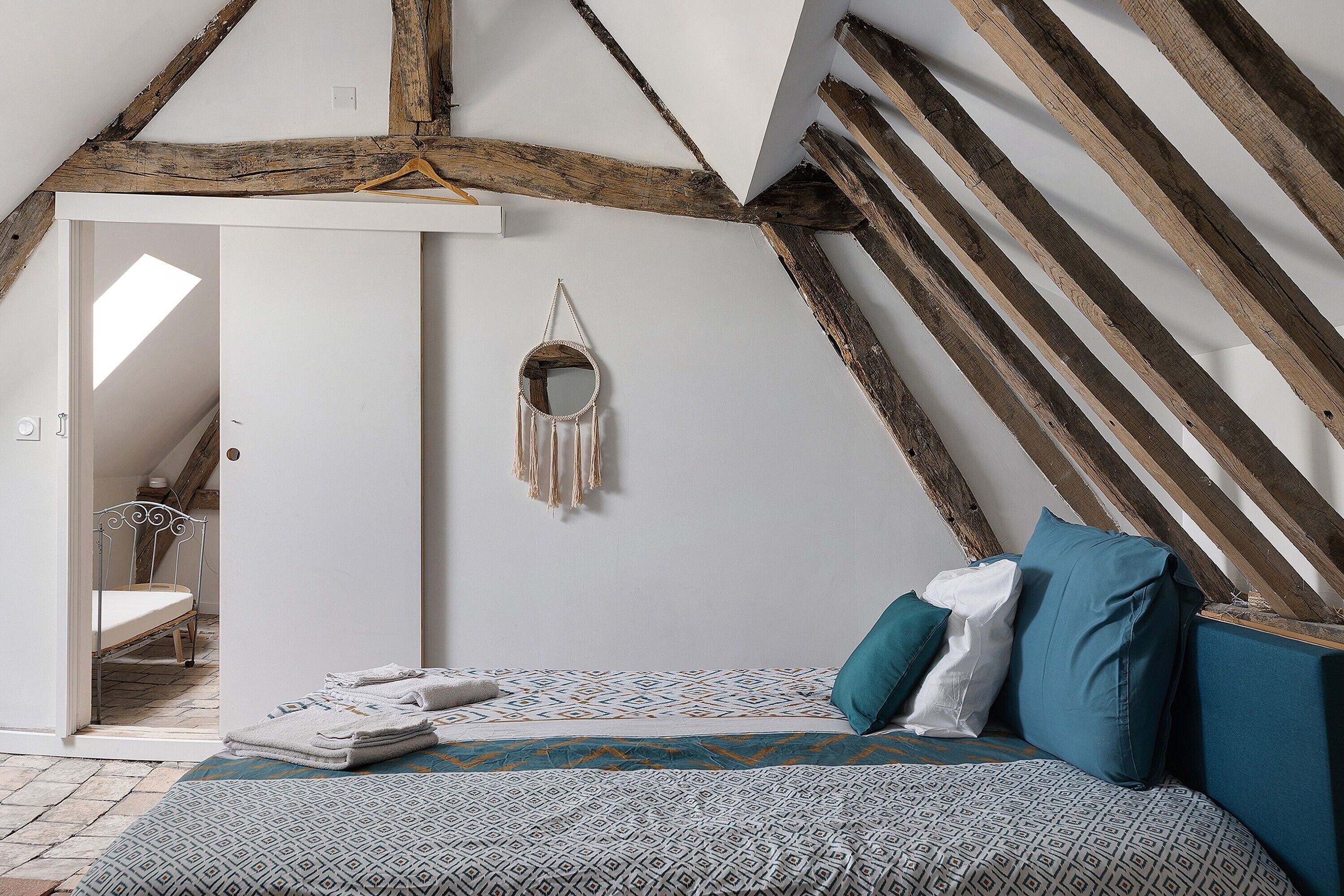 2 bedrooms, WiFi, bed sheets