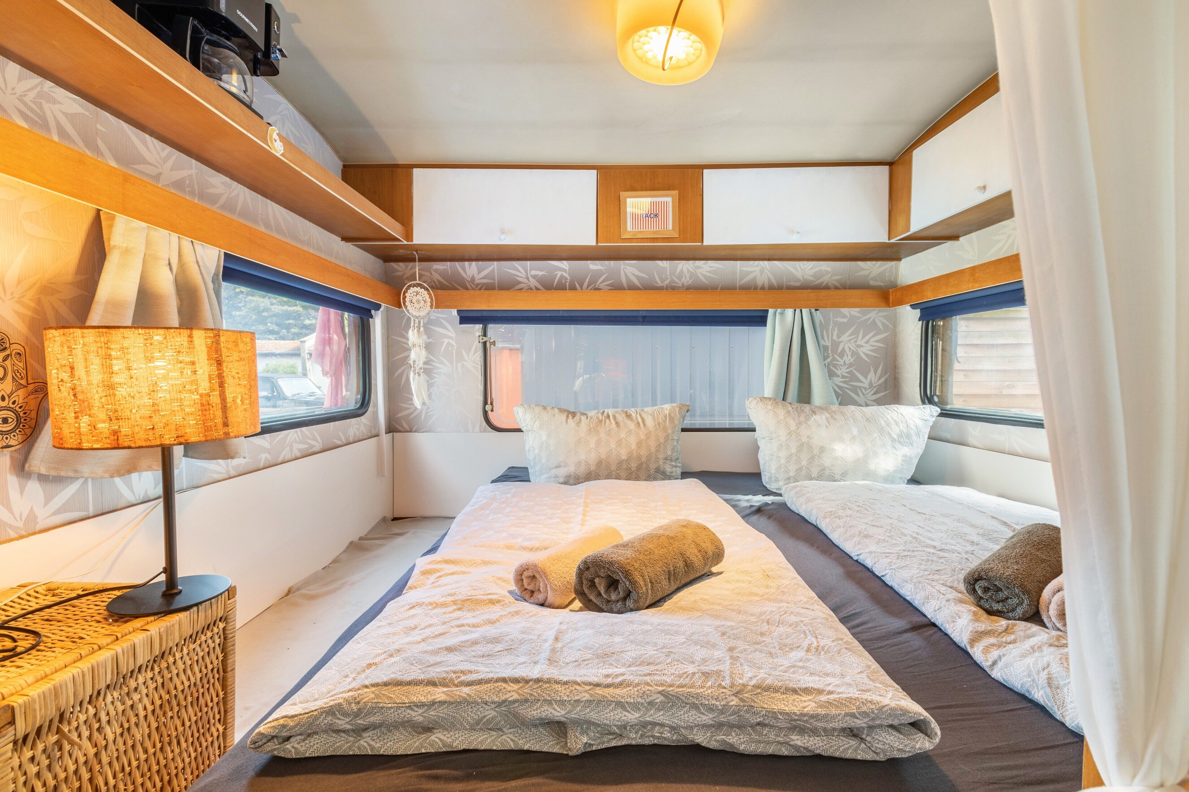 1 quarto, roupa de cama