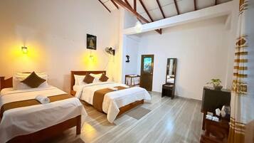 Deluxe Quadruple Room, Balcony, Mountain View