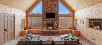 Mountain Lodge Retreat | Hot Tub • Game Rooms • Sleeps Large