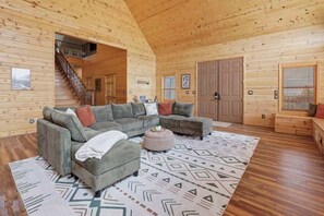Fernseher, Kamin, Arbeitsbereiche