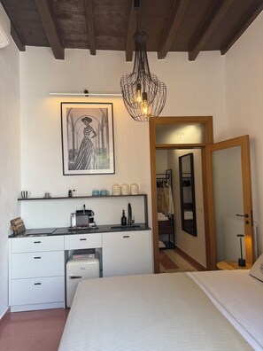 Room - Angel Apartment 2 - Studio Apartment, Sleeps 2 (Monopoli)