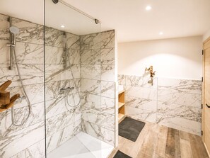 Dusche, Haartrockner