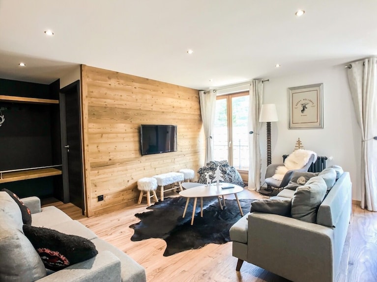 La Flèche D'or Apartment Valloire, Central, Mountain Views, Sleeps 12, Terrace, Parking - Valloire