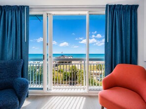 Interior - Pier & Paradise 2BR Oceanfront Suite Yachtsman 506 (Myrtle Beach)