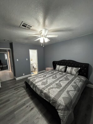 3 Schlafzimmer, WLAN, Bettwäsche