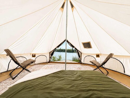 Sunrise Lodge - Lakeside Glamping Experience
