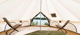 Sunrise Lodge - Lakeside Glamping Experience